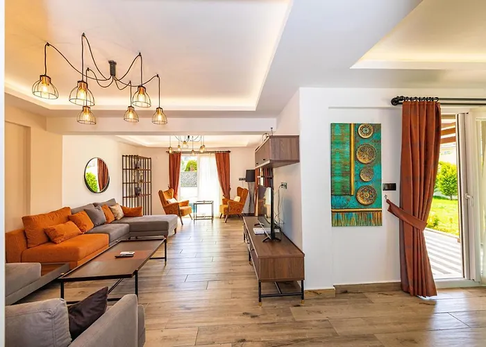 4 Beds, Luxury In Hisaroenue Oeluedeniz Mia Villa