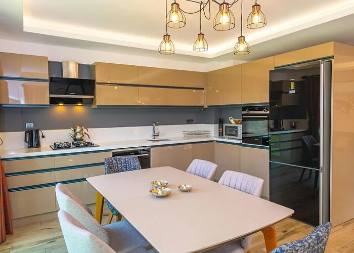 4 Beds, Luxury In Hisaroenue Oeluedeniz Mia *