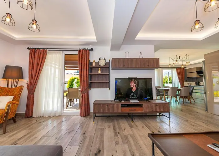 Villa 4 Beds, Luxury In Hisaroenue Oeluedeniz Mia Fethiye