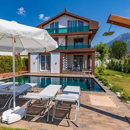 4 Beds, Luxury In Hisaroenue Oeluedeniz Mia *