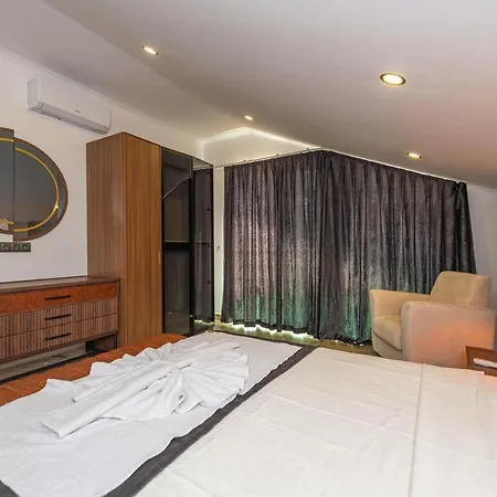 Вилла 4 Beds, Luxury In Hisaroenue Oeluedeniz Mia