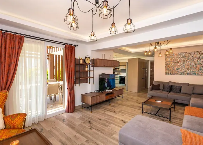 4 Beds, Luxury In Hisaroenue Oeluedeniz Mia フェティエ