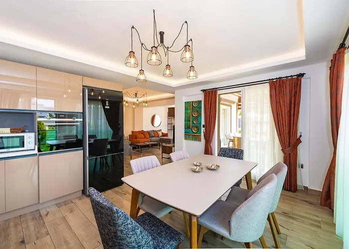 4 Beds, Luxury In Hisaroenue Oeluedeniz Mia